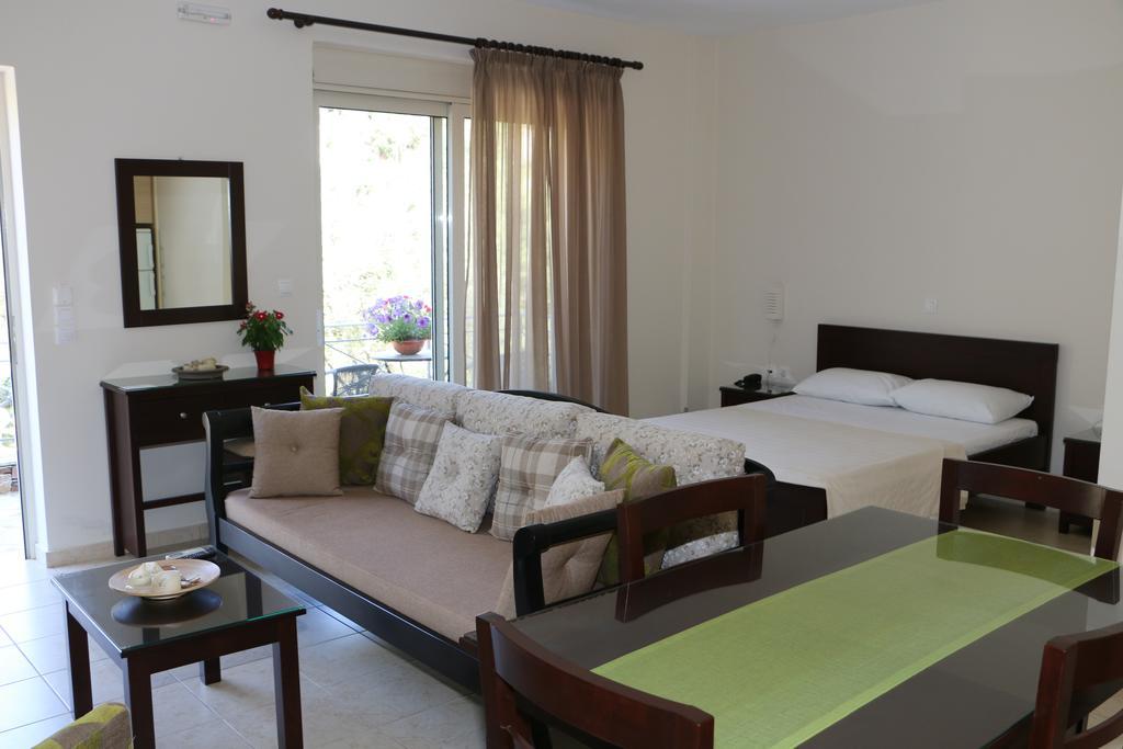 קריסטוס Naiades Villas מראה חיצוני תמונה